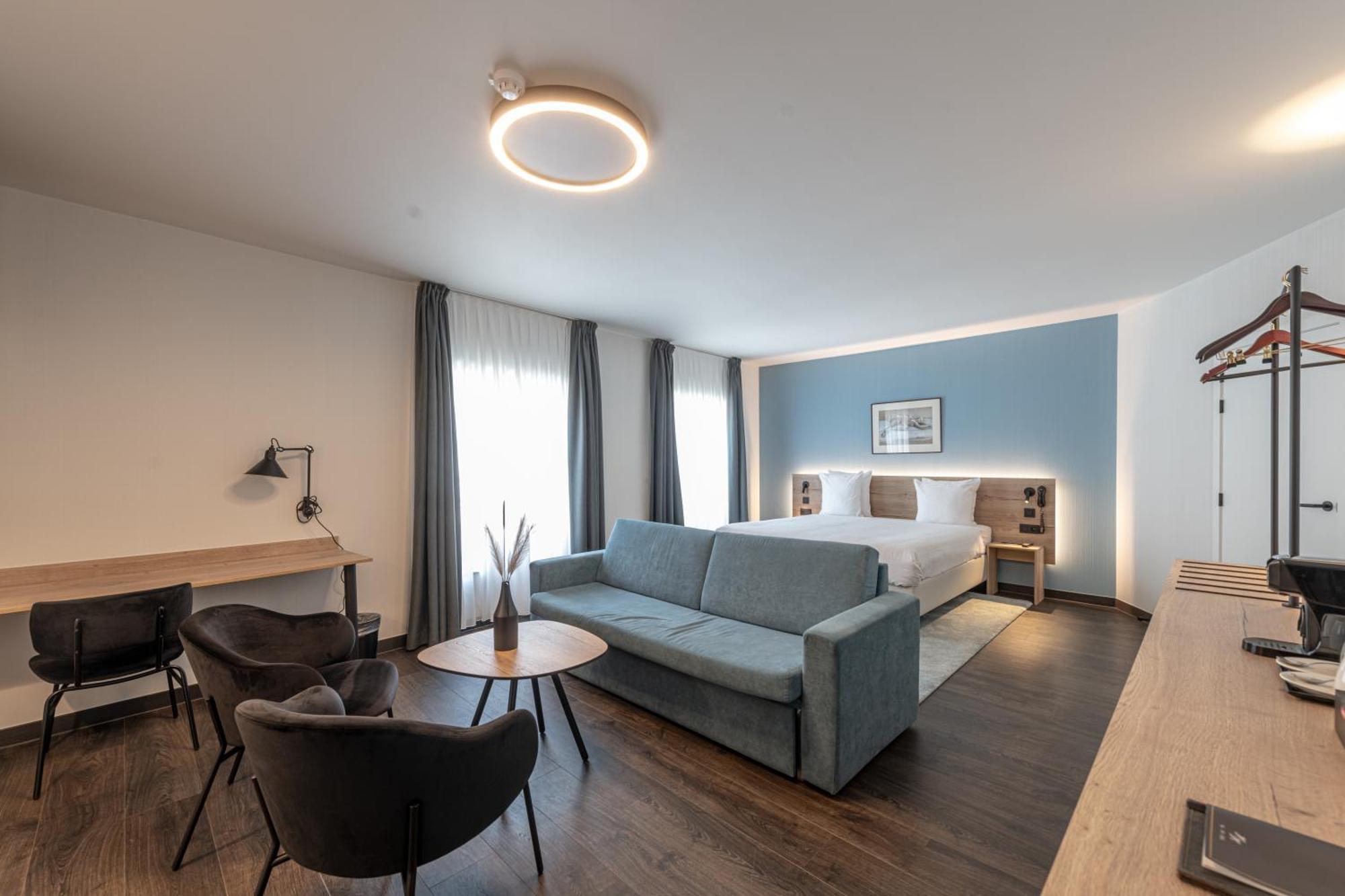 Harmony Hotel 4*